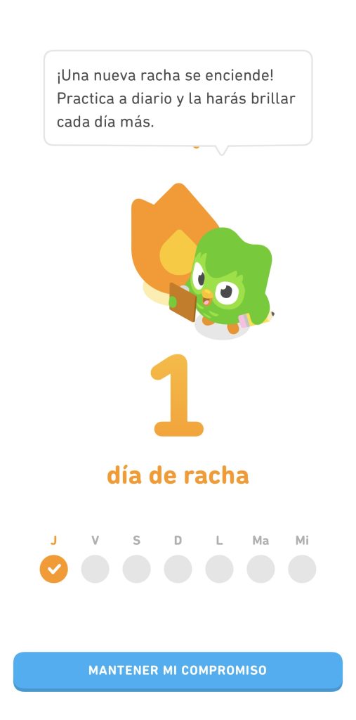 La gamificación que utiliza Duolingo genera compromiso en el usuario. Usar, por ejemplo, las rachas, hace que el uso de la app se convierta en un reto diario.